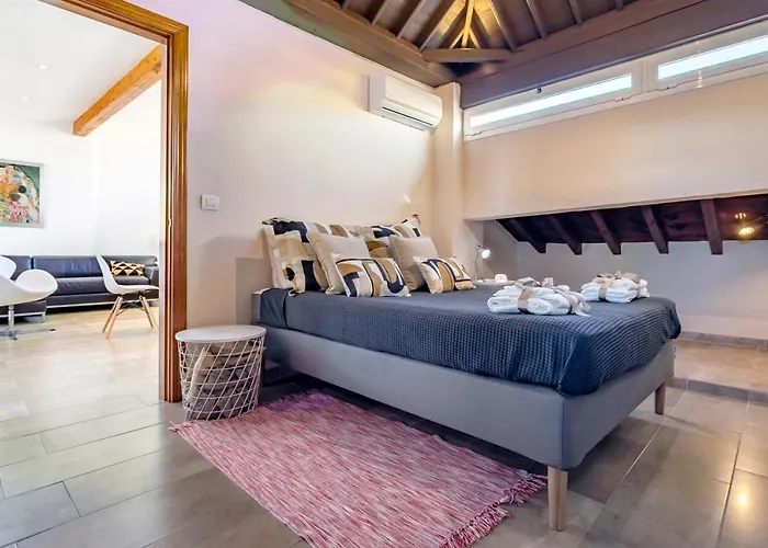 -malagasunapts-private Terrace Penthouse Apartamento